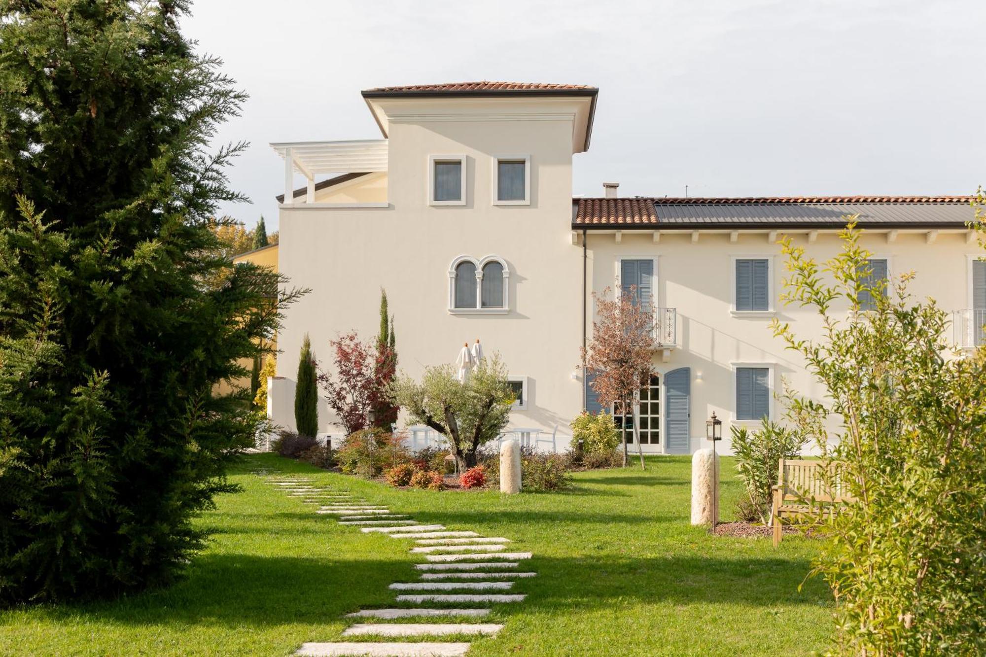 Relais Ca' Morenica Valeggio sul Mincio Exterior foto